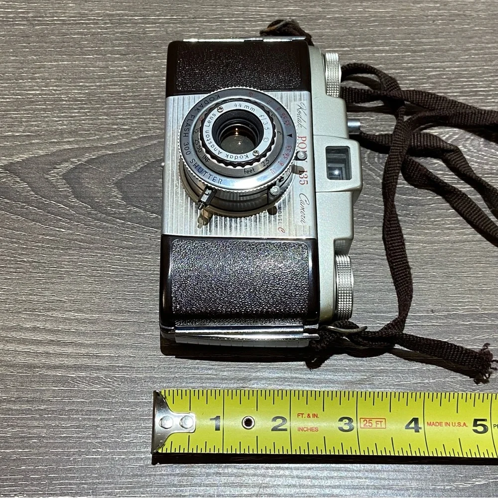 VINTAGE KODAK Pony 135 Model C Camera & Leather Case